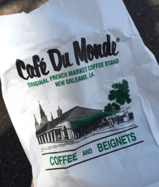 cafe-du-monde-bag-new-orleans