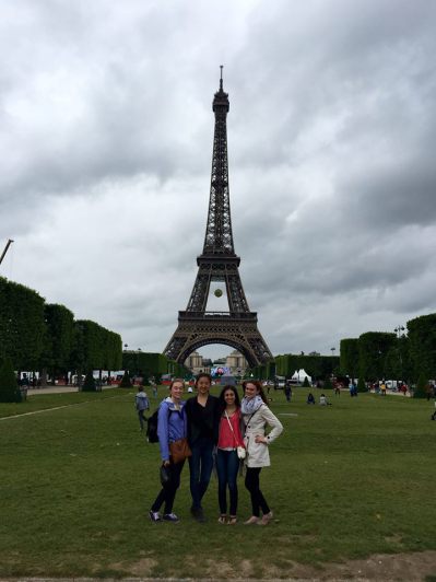 lawn-eiffel-tower-paris