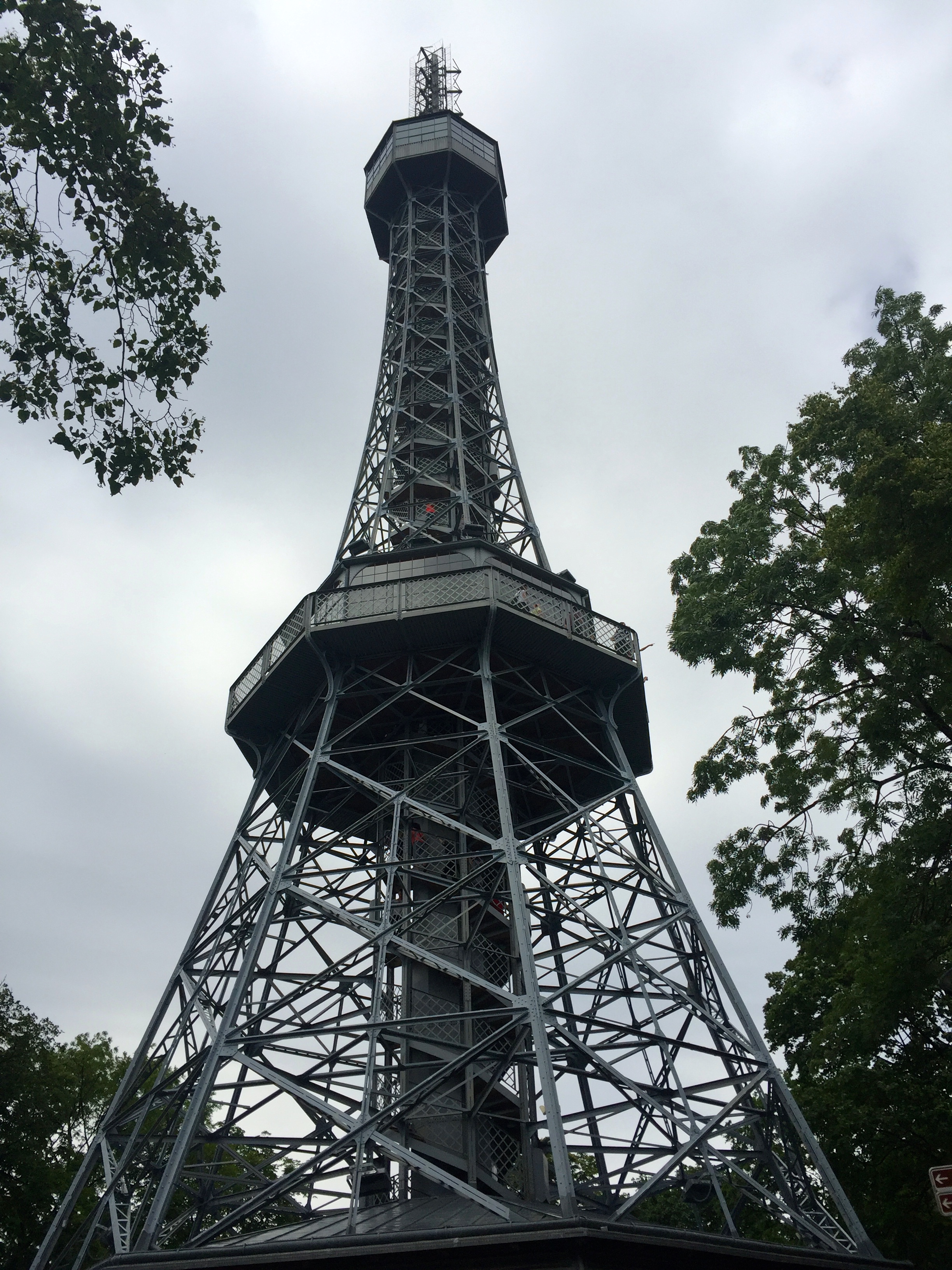 petrin-lookout-tower-prague-attractions